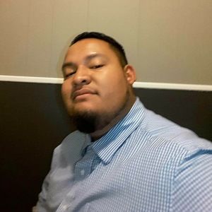 Meet your Posher, Efrain